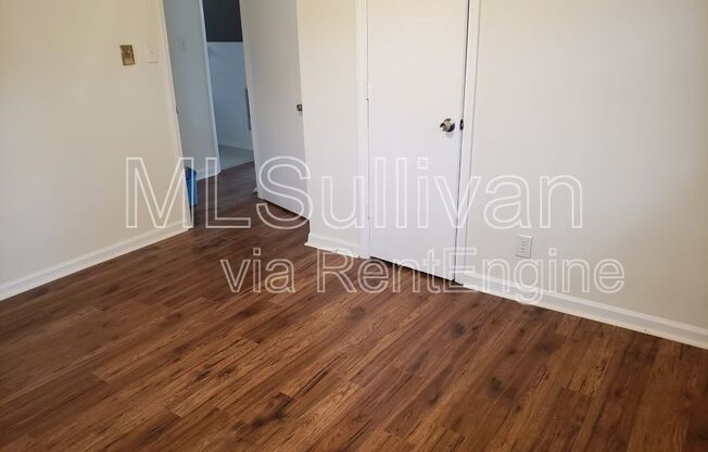 2421 DEARBORN DR