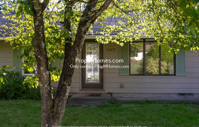 Awesome Home In Oregon City! Outstanding Green Space! Plus Bonus Room!