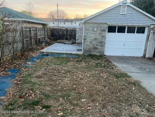 3 beds, 2 baths, 1,276 sqft, $3,600