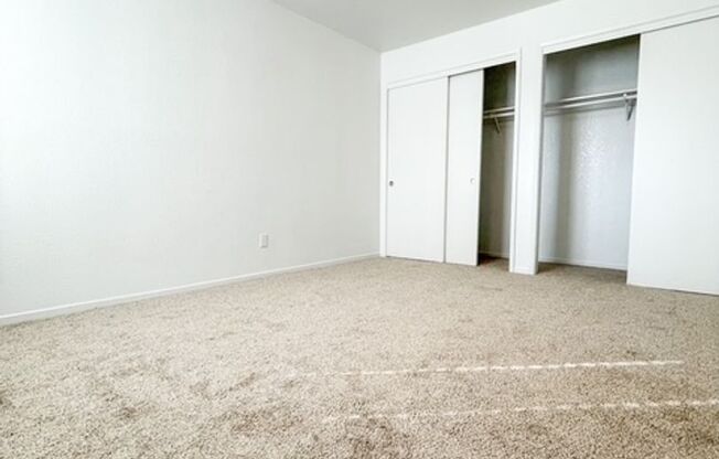 1 bed, 1 bath, 733 sqft, $1,210, Unit 147