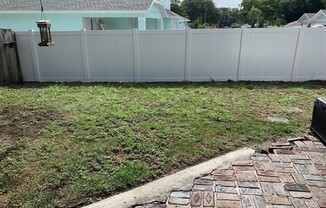 361 COLONIAL CT
