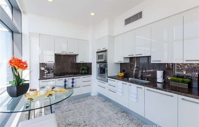 2 beds, 2.3 baths, 1,927 sqft, $8,900, Unit 36B