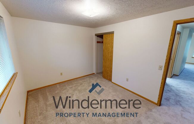 2 beds, 1 bath, 828 sqft, $1,095, Unit 16