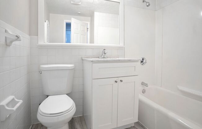 2 beds, 1 bath, 1,050 sqft, $2,600, Unit 71-2