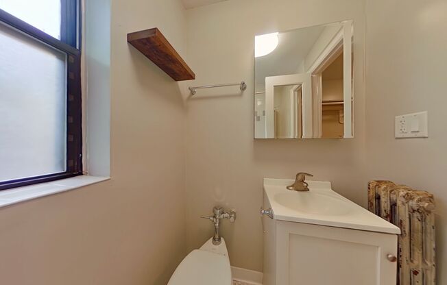 1 bed, 1 bath, 650 sqft, $2,100, Unit 209