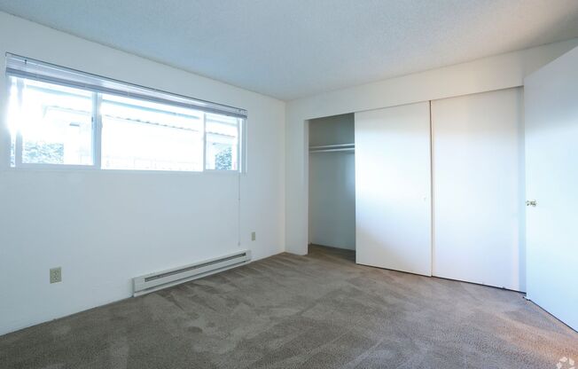2 beds, 1 bath, 950 sqft, $1,550, Unit 57