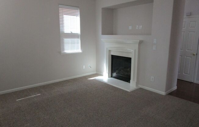 3 beds, 2.5 baths, $2,900