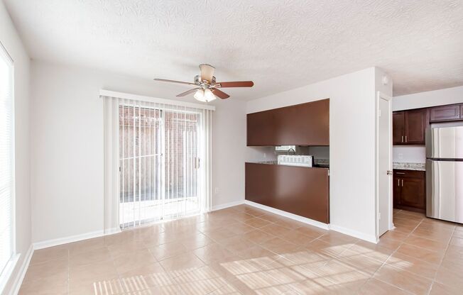 2 beds, 1.5 baths, 1,100 sqft, $1,050, Unit 8457-C