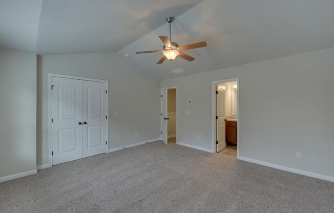 3 beds, 2.5 baths, $1,750, Unit 2689 Creek Mill Lane-1