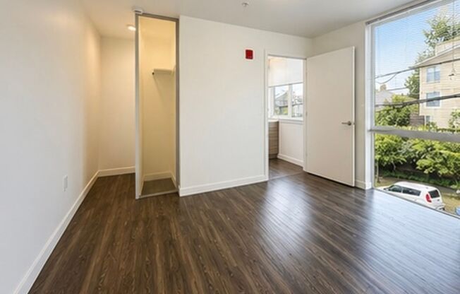 Studio, 1 bath, 344 sqft, $1,343, Unit 403