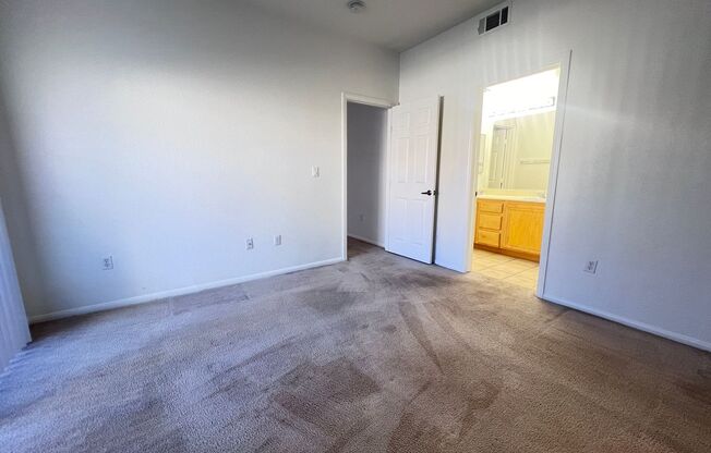 2 beds, 2 baths, $1,650, Unit # 2034