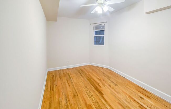 2 beds, 1 bath, 810 sqft, $2,450, Unit 1208WR-G