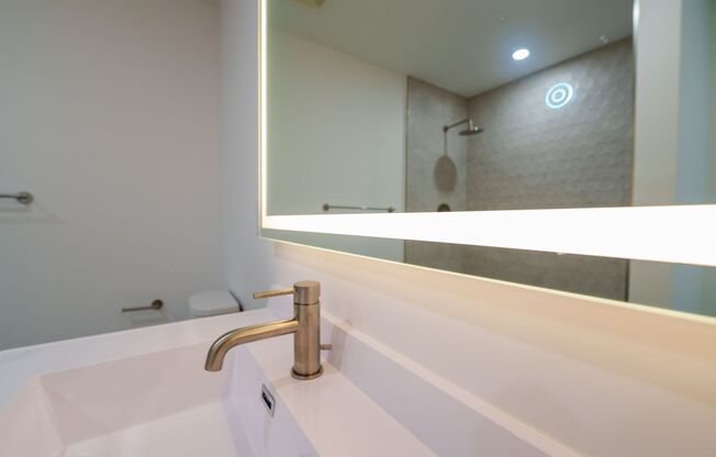 3 beds, 2 baths, 1,299 sqft, $3,600, Unit 525