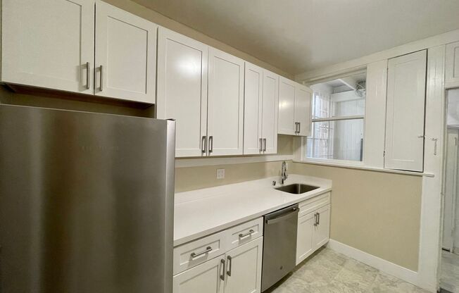 2 beds, 1 bath, $3,595, Unit 08