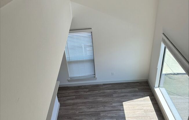 1 bed, 1 bath, $1,395, Unit 211