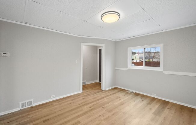 Beautiful 2 bedroom home in Coraopolis available August 1st!