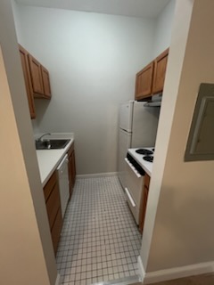 1 bed, 1 bath, $2,800, Unit 103