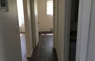 2 beds, 1 bath, 650 sqft, $1,175, Unit 08