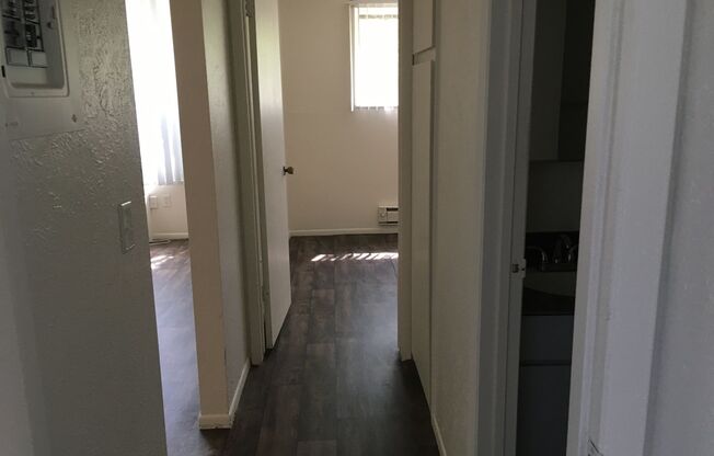 2 beds, 1 bath, 650 sqft, $1,175, Unit 08