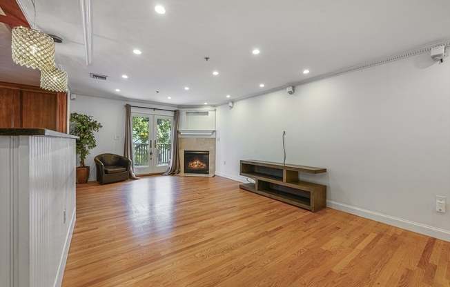 114 P ST