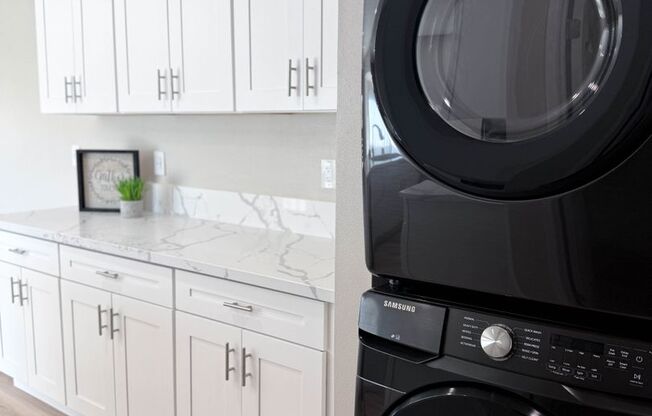 1 bed, 1 bath, 780 sqft, $2,395, Unit 08