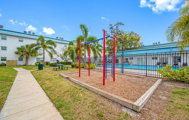 2 beds, 2 baths, 850 sqft, $1,795, Unit D205