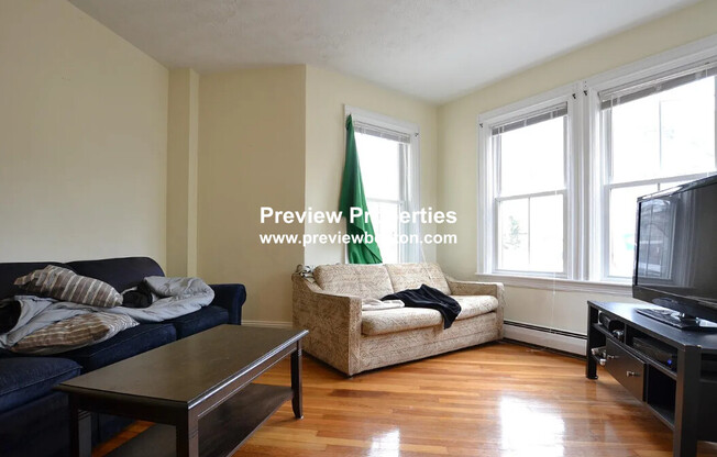 22 Saybrook St