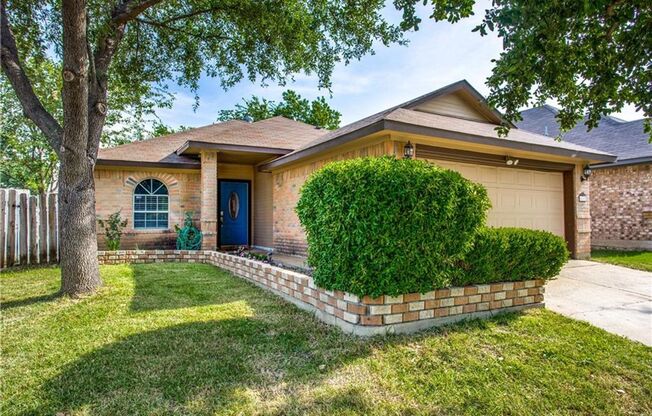 Beautiful Three Bedroom Home in Fort Worth