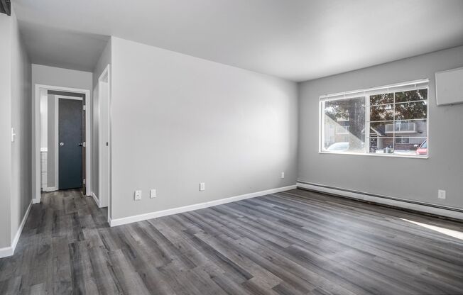 1 bed, 1 bath, 650 sqft, $999, Unit 3015 - E64