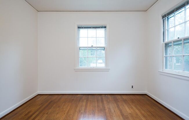 1 bed, 1 bath, 640 sqft, $1,499, Unit 5400-2