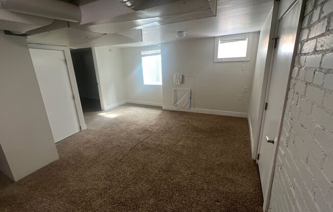 3 beds, 3 baths, $2,998