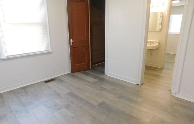 2 beds, 1 bath, $1,350