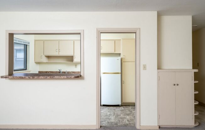 1 bed, 1 bath, 612 sqft, $1,065, Unit 1180-102