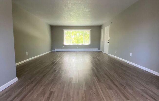 1 bed, 1 bath, 700 sqft, $1,700, Unit 06