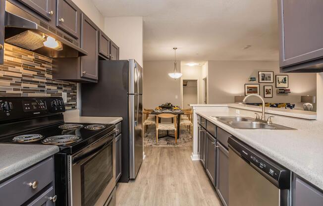 2 beds, 2 baths, 1,175 sqft, $1,575