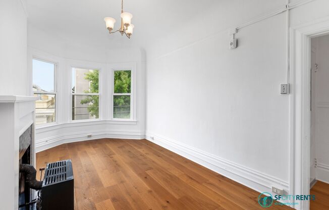 Mission Dolores: Top Floor w/ In-Unit W/D, New Appliances & Formal Dining Room