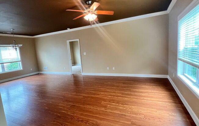 1 bed, 1 bath, 765 sqft, $795, Unit 209