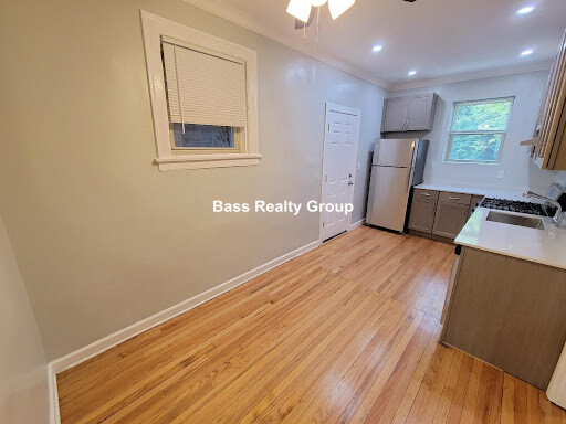 6972 N. Greenview, Unit 2
