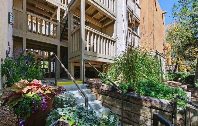 1 bed, 1 bath, 582 sqft, $1,300, Unit Unit 326