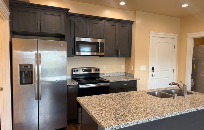 2 beds, 2 baths, 920 sqft, $2,045, Unit 104