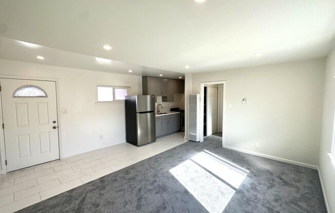 G4 | 50 E. 39th Avenue