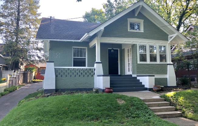 1207 Richmond Road