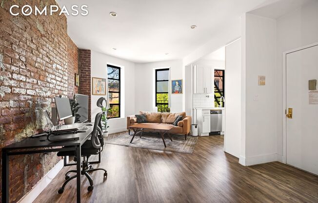 164 W 128 ST