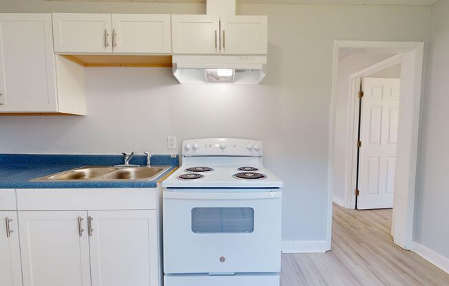 Two bedroom apartment for $1199 per month ~5 minutes from the Airport in a quaint and quiet community!