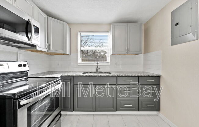 5117 MALLETT DR