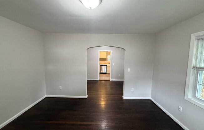 1419 Overlook St. RECENTLY RENOVATED 4 BD 1 BTH HOME