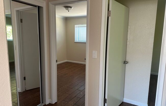 0499 - Williamsburg Dr. 3147