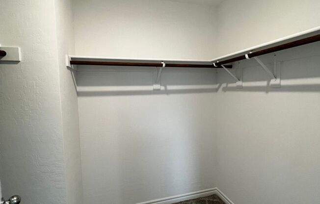 4 beds, 2.5 baths, $1,995, Unit 1