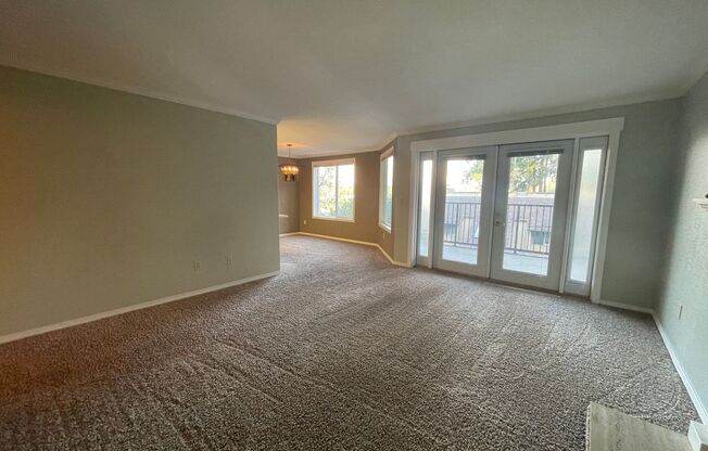 2 beds, 2 baths, $1,600, Unit Unit #103