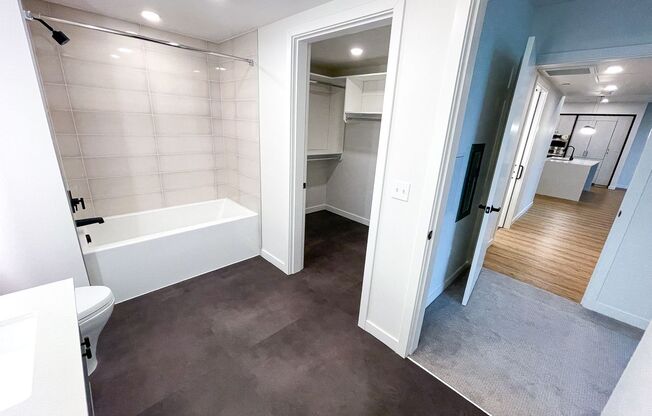 2 beds, 2 baths, 1,140 sqft, $6,195, Unit 324